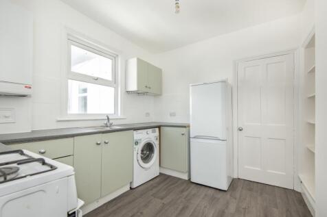 First-Floor-Flat-...