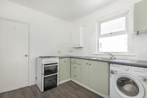 First-Floor-Flat-...