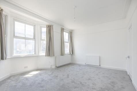 First-Floor-Flat-...
