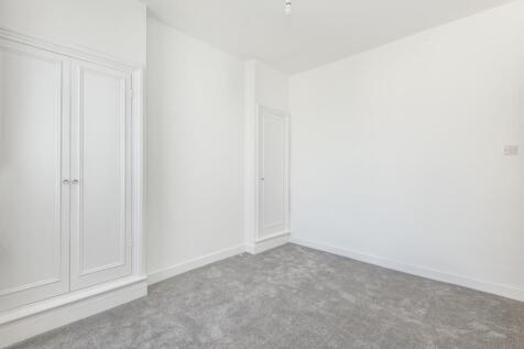 First-Floor-Flat-...