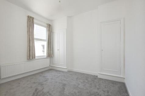 First-Floor-Flat-...