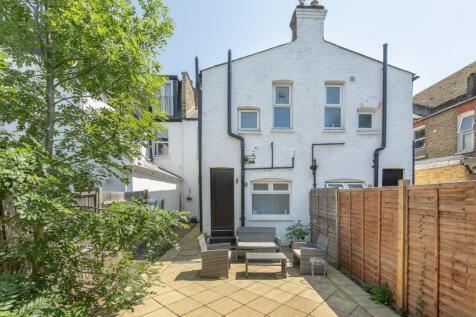 First-Floor-Flat-...