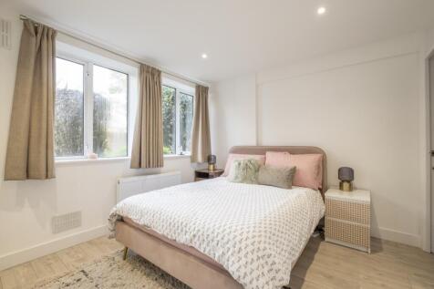 4-Colman-Court-0007