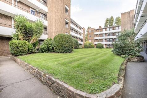 4-Colman-Court-0012