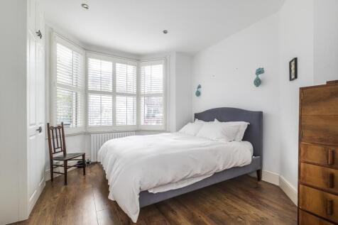 Ravensbury-road-002