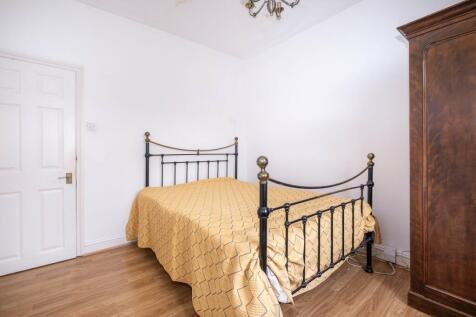 158-clonmore-stre...