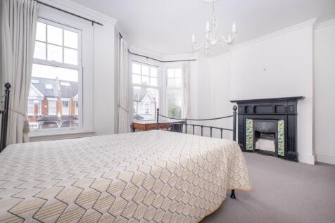 158-clonmore-stre...