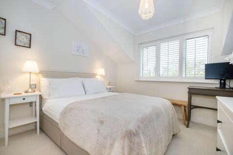 25-wells-place-00...