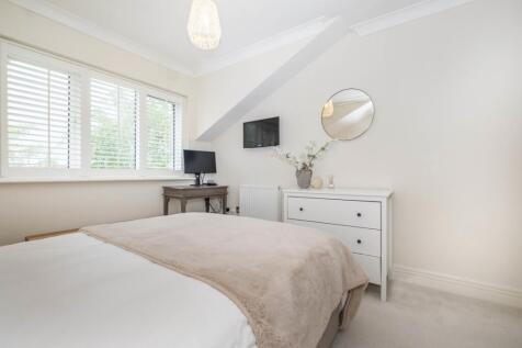 25-wells-place-00...