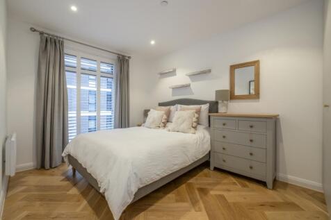 Flat-1-9D-Ravensb...