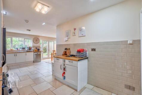 40 Peterdale (5).jpg