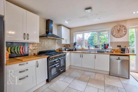 40 Peterdale (6).jpg