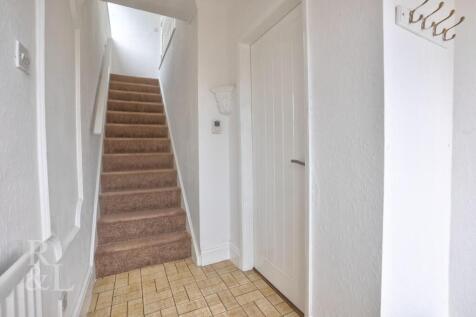 26 Vicarage Road (4).jpg