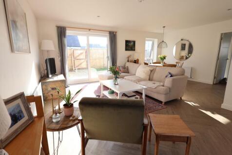 Lounge Additional