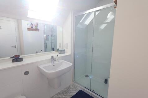 Principal Bedroom En Suite