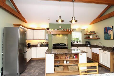 Kitchen / Diner / Family