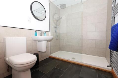 Principal Bedroom En Suite