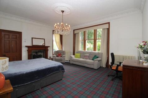 Formal Lounge