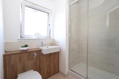 Principal Bedroom En Suite