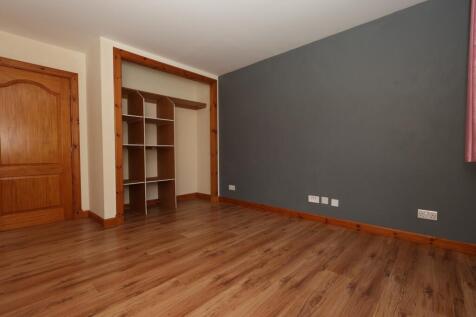 Bedroom 2 (downstairs)