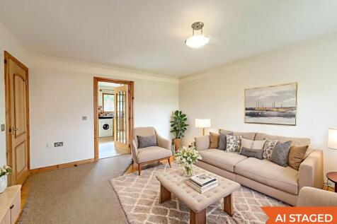 Lounge - STAGED