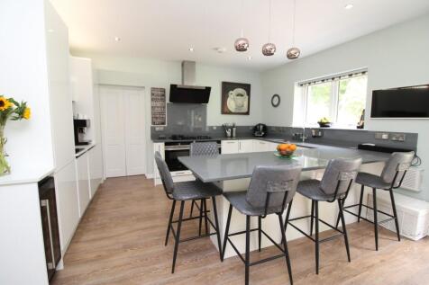 Kitchen/ Diner/ Family Room
