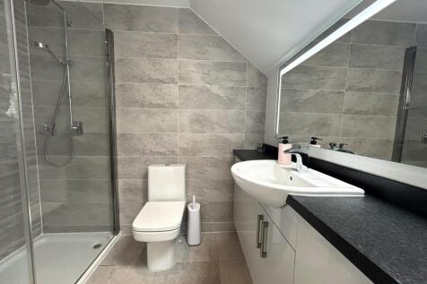 Principal Bedroom En Suite