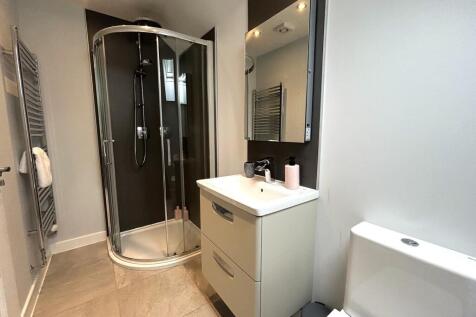 Bedroom 2 En Suite