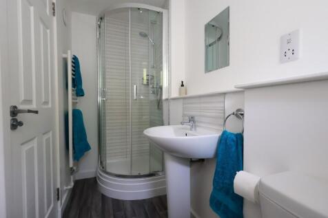 Principal Bedroom En Suite