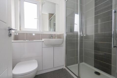 Principal Bedroom En Suite