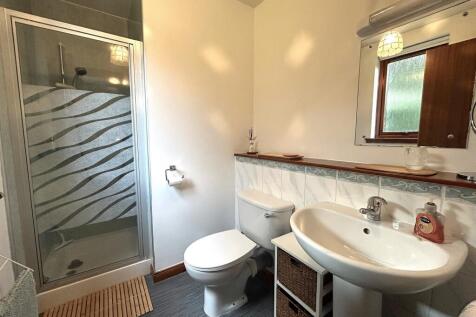 Principal Bedroom En Suite