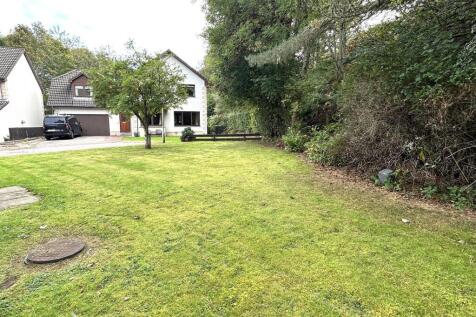 Communal Grounds