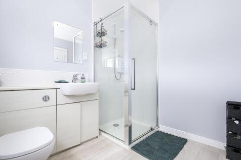 Principal Bedroom En Suite