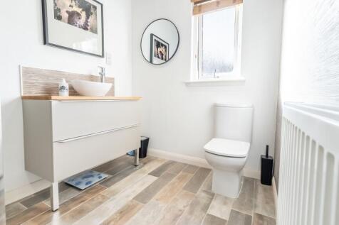Principal Bedroom En Suite