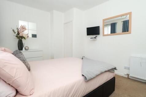 Bedroom 1 Additional