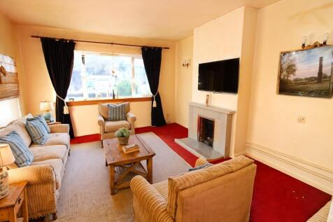 Lounge - STAGED