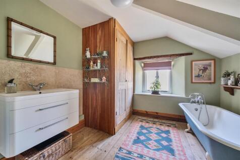 Farmhouse Bathroom