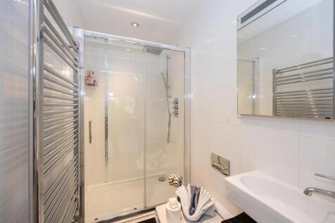 En Suite 3