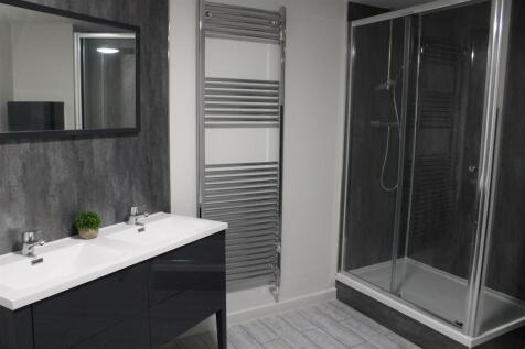 Large Bathroom