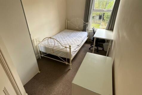 Bedroom 3.jpg
