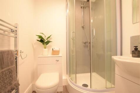 Room 5 En suite