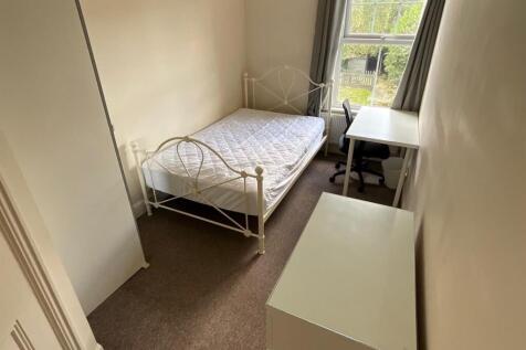 Bedroom 3.jpg