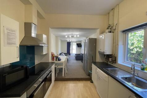 Kitchen.JPG