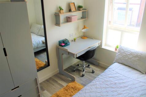 Bedroom B.JPG