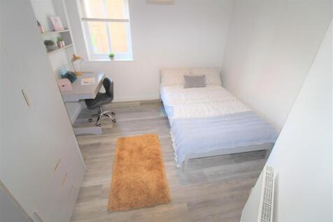 Bedroom F.JPG