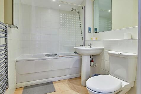 Master En-suite