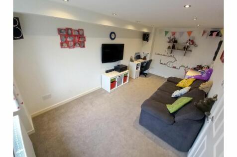 Lounge/Family/Games