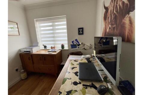 Bedroom Three/Study
