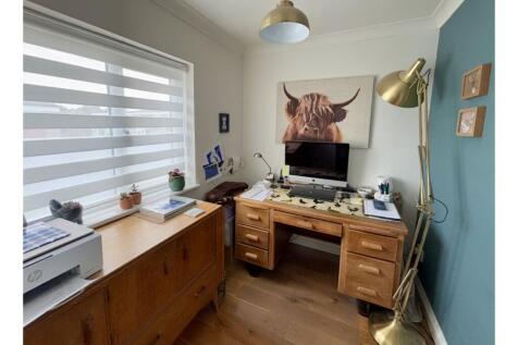 Bedroom Three/Study