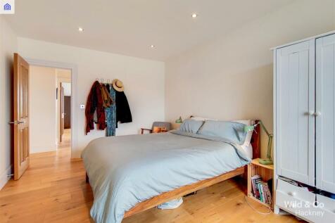 10_Master_Bedroom_8.jpg